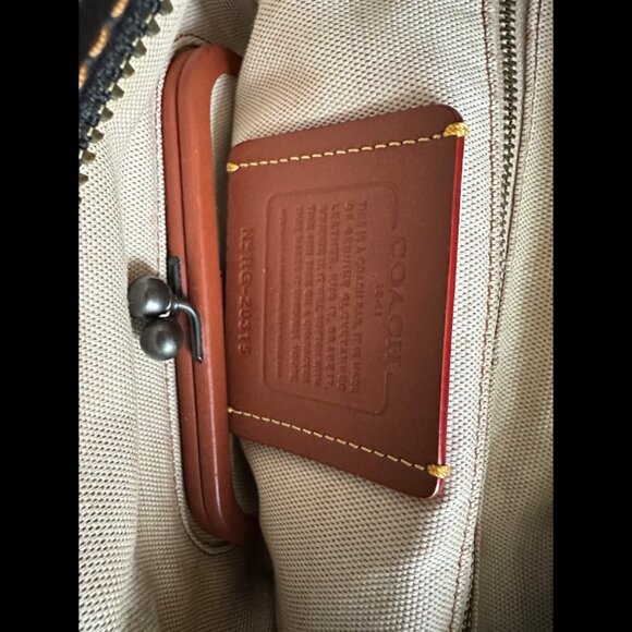 COACH ROGUE IN OXBLOOD SEE DESCRIPTION - Picture 7 of 7